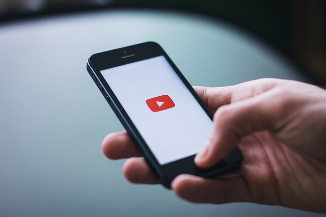 video na mobilu